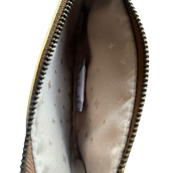 Fossil Yellow And Multi Color Striped Leather Card and Zipper Closure Wallet - Picture 9 of 11